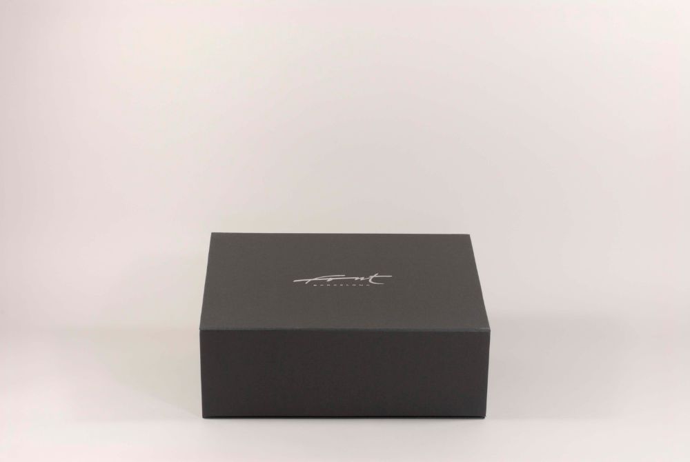 Packaging promocional Fontini negro