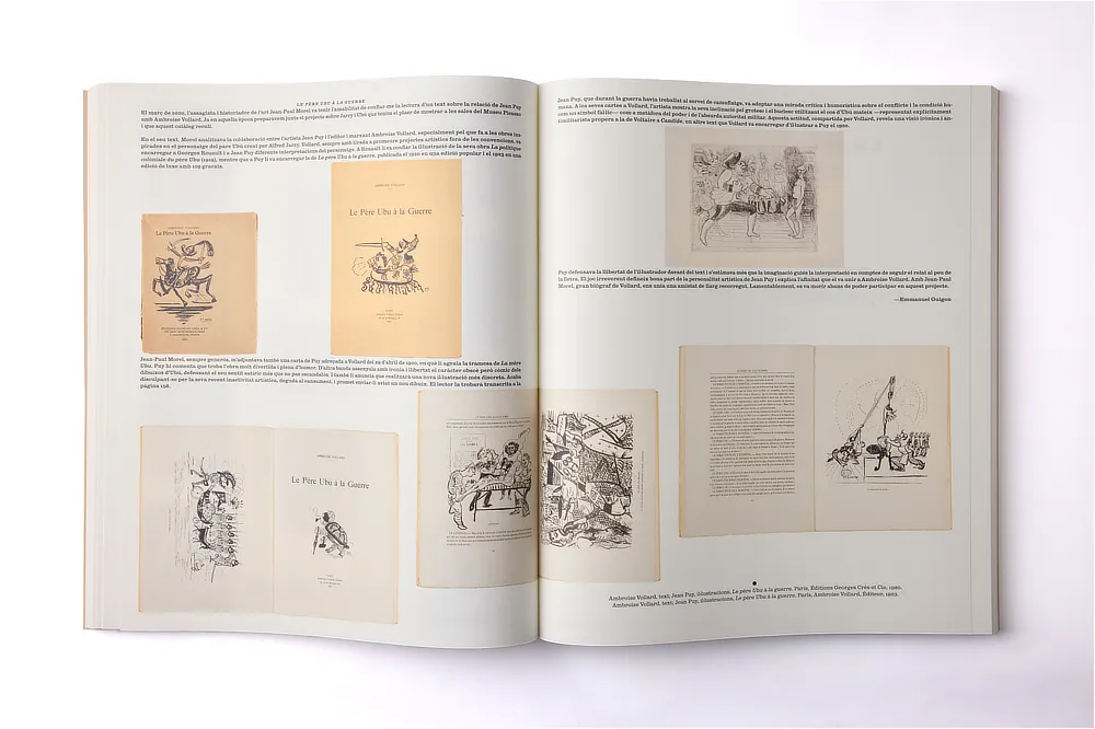 Doble página interior del libro de arte Alfred Jarry con reproducciones de grabados antiguos y textos explicativos organizados en una retícula editorial clara.