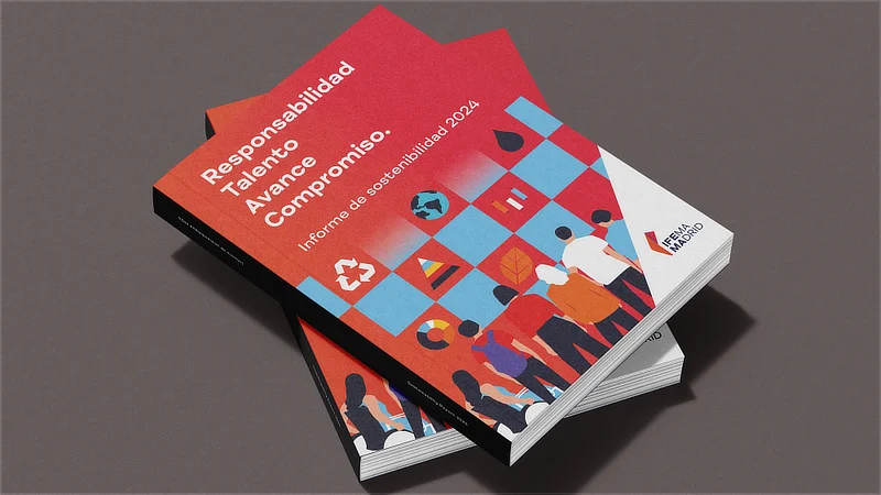 Dos ejemplares impresos del Informe de Sostenibilidad 2024 de IFEMA Madrid, con diseño gráfico técnico sobre responsabilidad, talento, avance y compromiso corporativo.